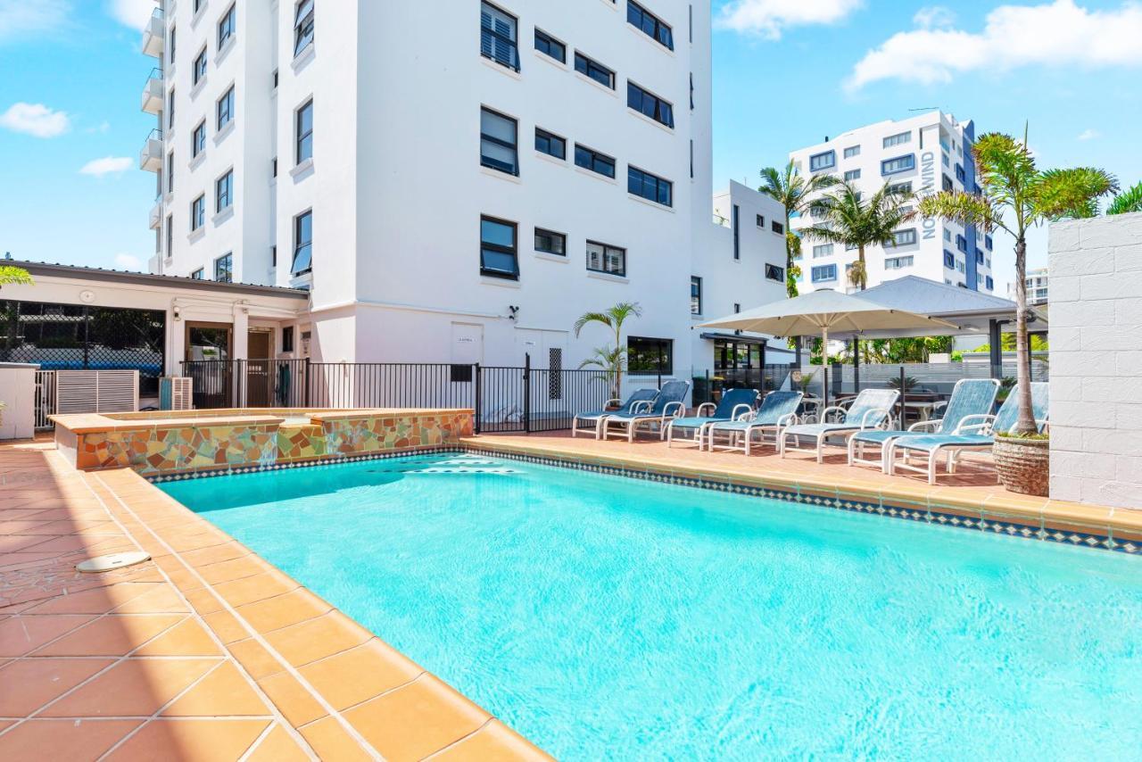 Windward 3*